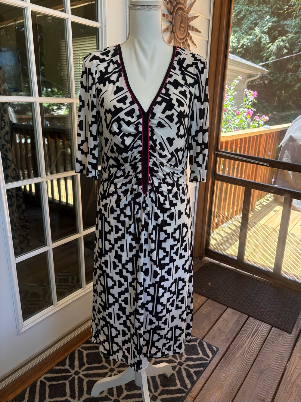 Signature by Sangria Black & White Geometric Midi Dress with Maroon Trim